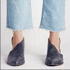 Free People Royale d'Orsay Shoes Slip On Point Toe Bootie 38 Black Leather Flats